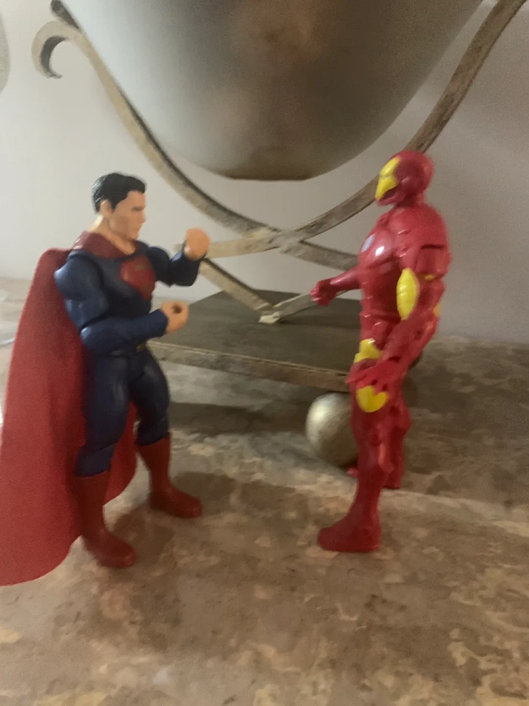 Iron Man & Superman Action Figures image indicator(2)