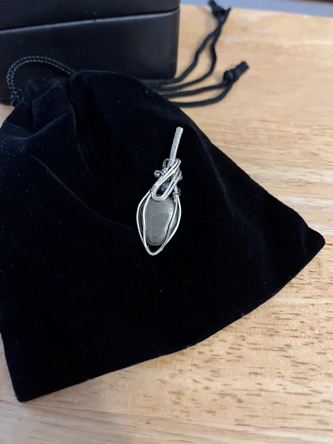 😍UNIQUE HANDMADE ✨Wire Wrapped Pyrite Pendant image indicator(3)