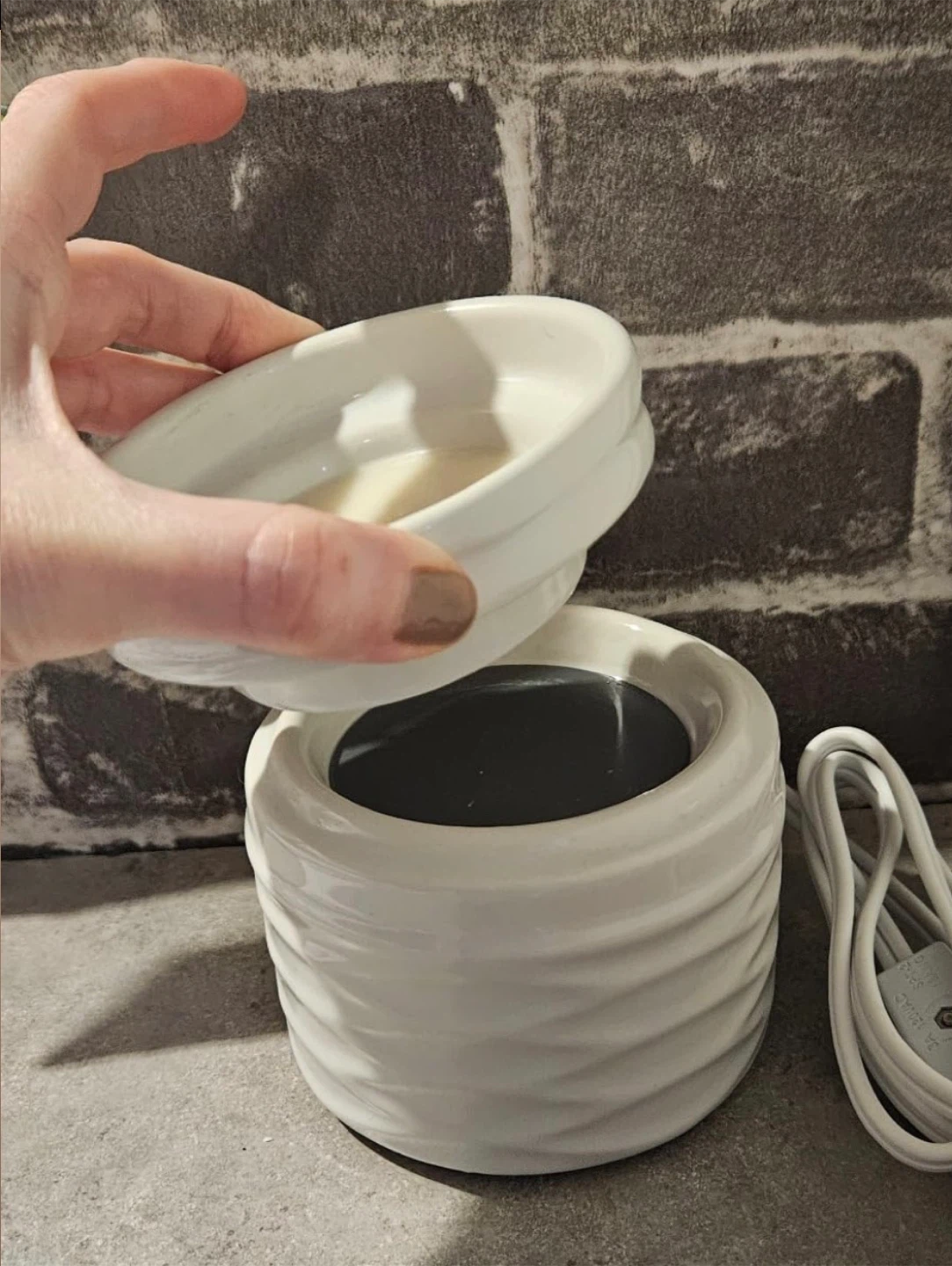 Glade Electric Warmer Wax Melt Burner - photo 2