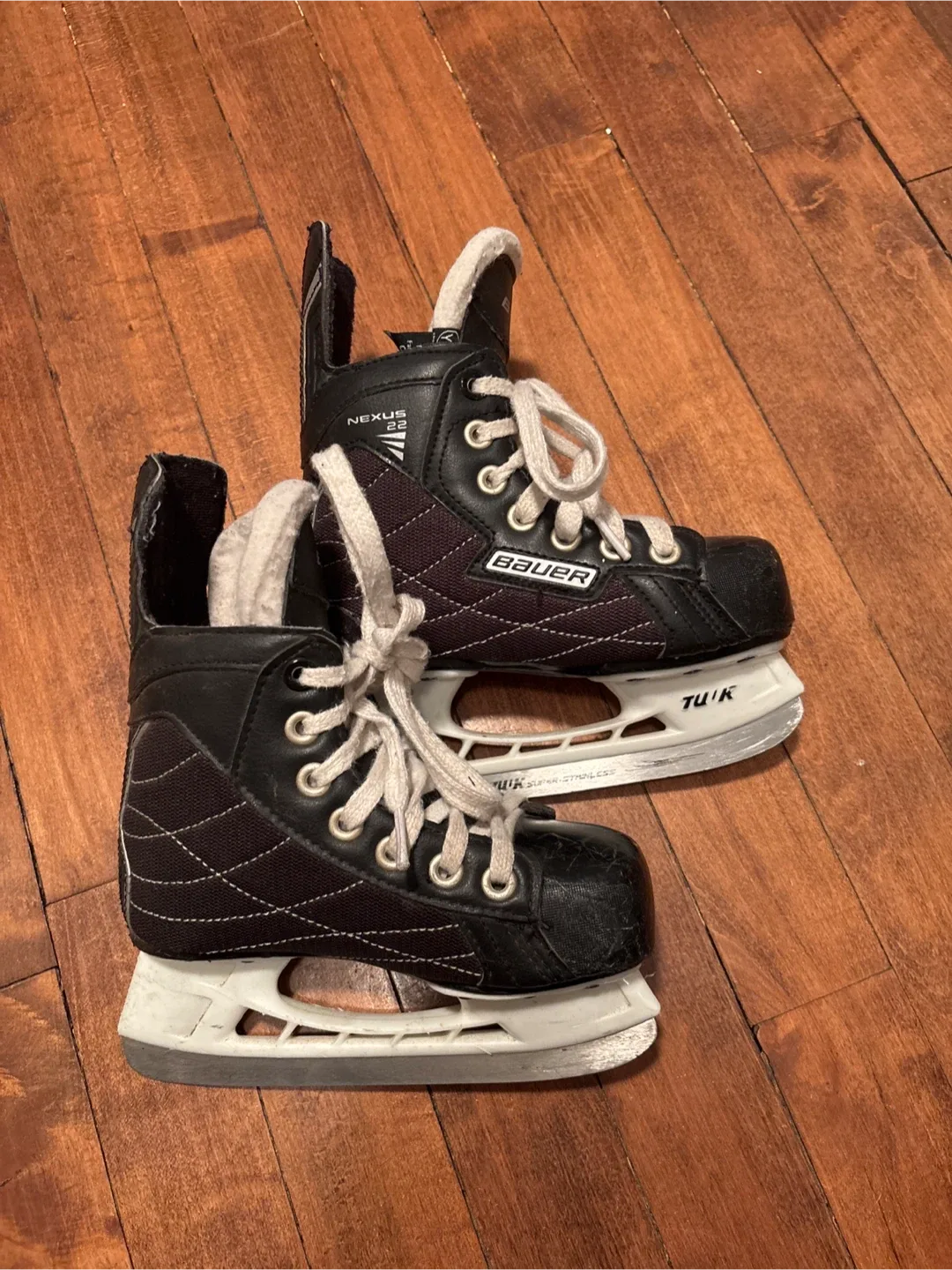Bauer Nexus 2N Youth Hockey Skates - Size Y12 thumbnail