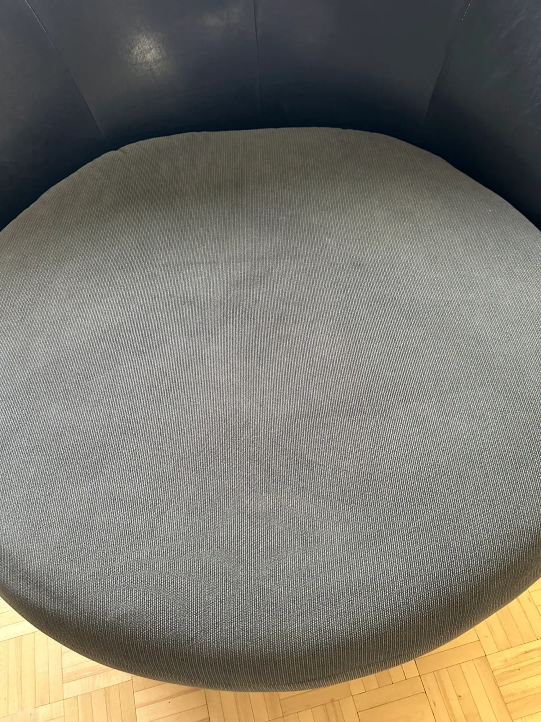 Round Swivel Chair - Black Leather & Grey Fabric image indicator(6)