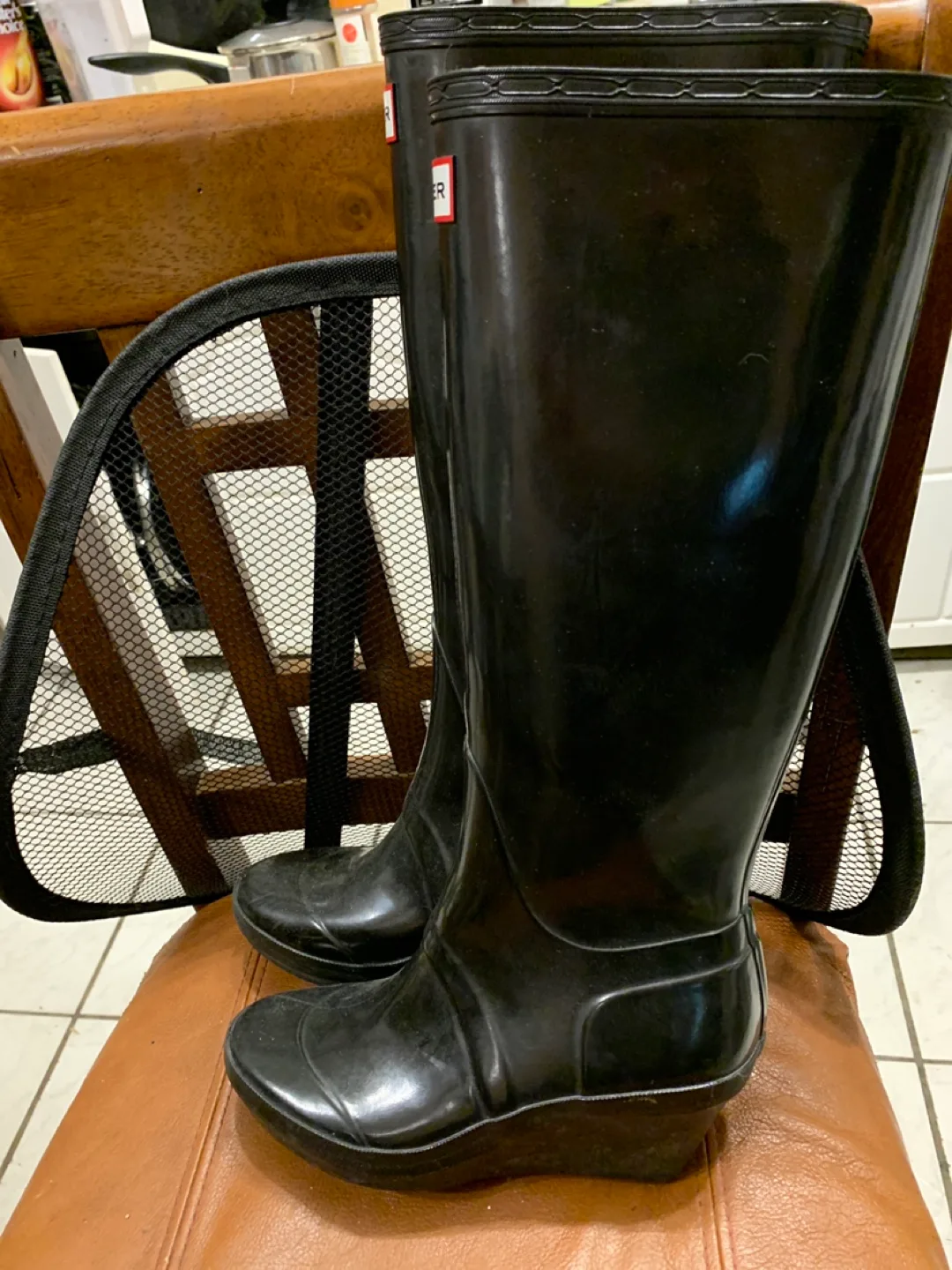 Hunter Black Rain Boots - Women's Size 6 image indicator(4)