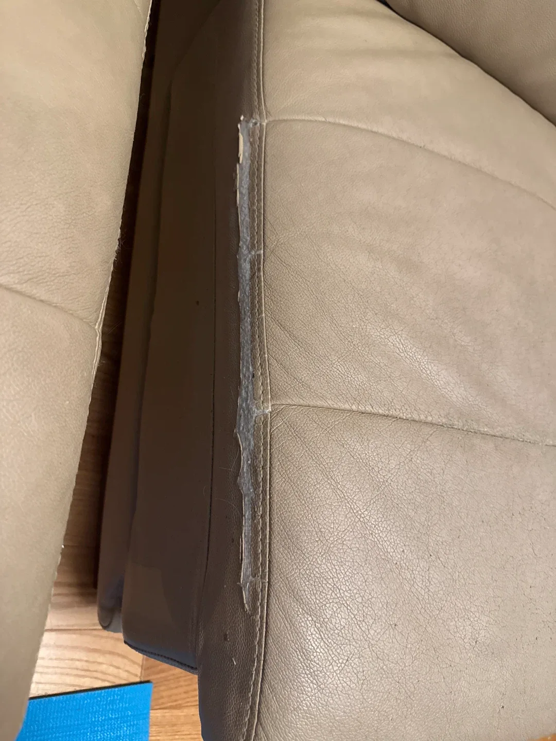 Beige Leather Sofa Sectional image indicator(6)