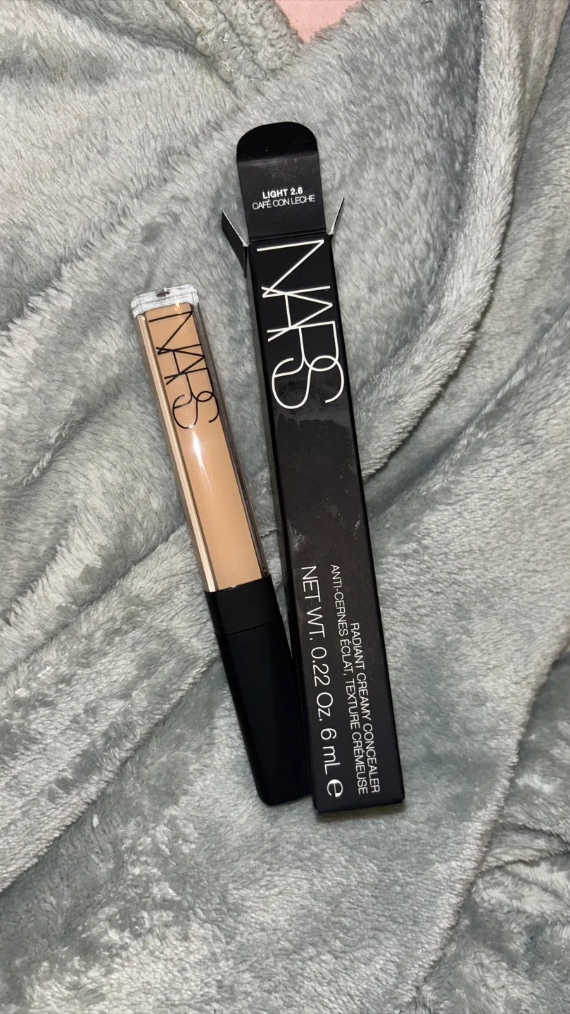 NARS Radiant Creamy Concealer thumbnail