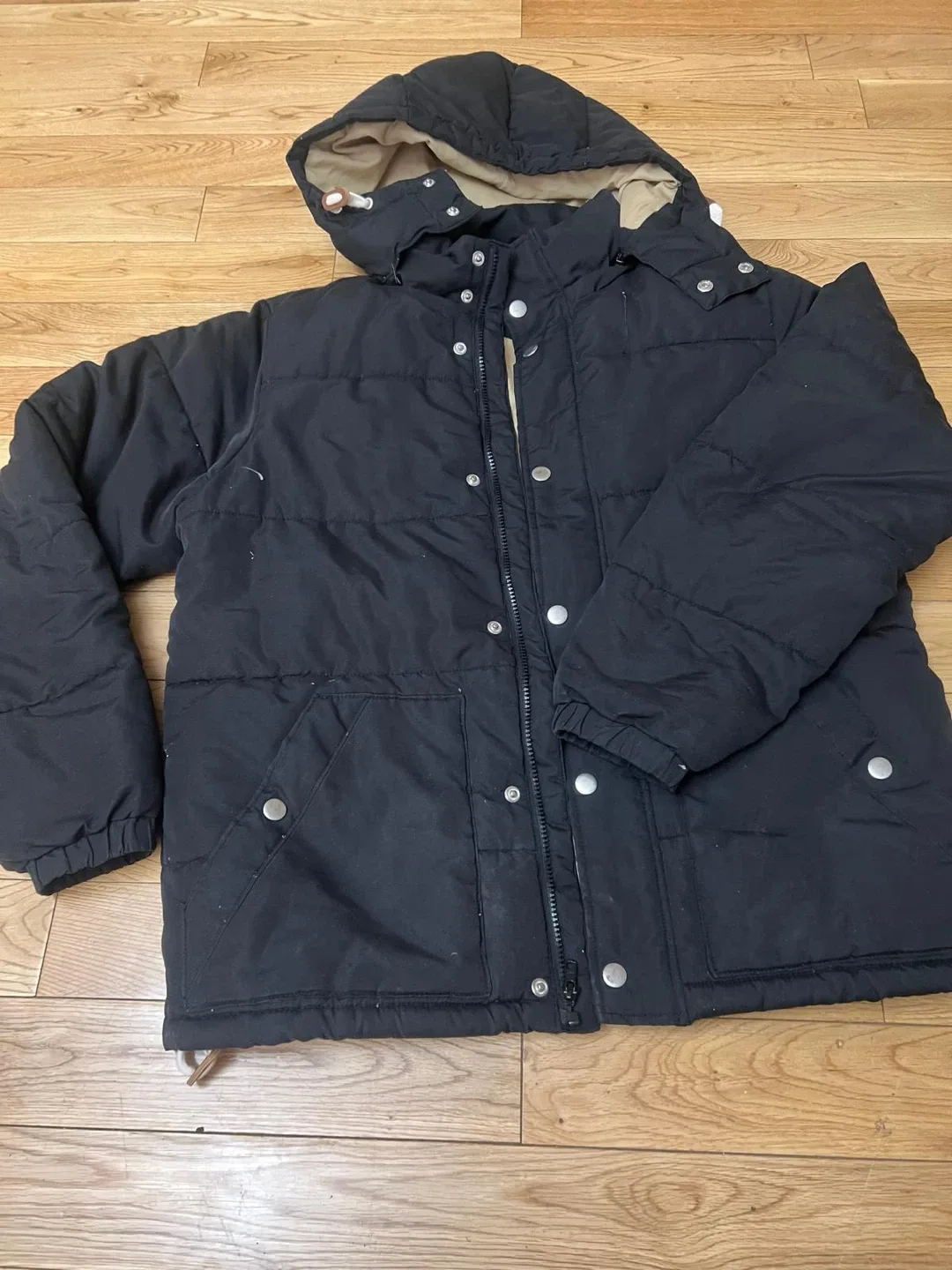 Old Navy Black Puffer Jacket - Size M image indicator(2)