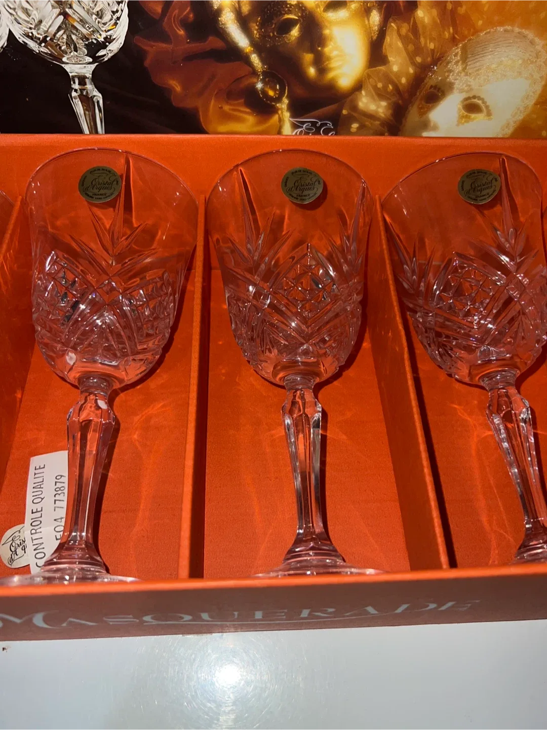 Cristal D'Arques Masquerade Wine Glasses image indicator(2)