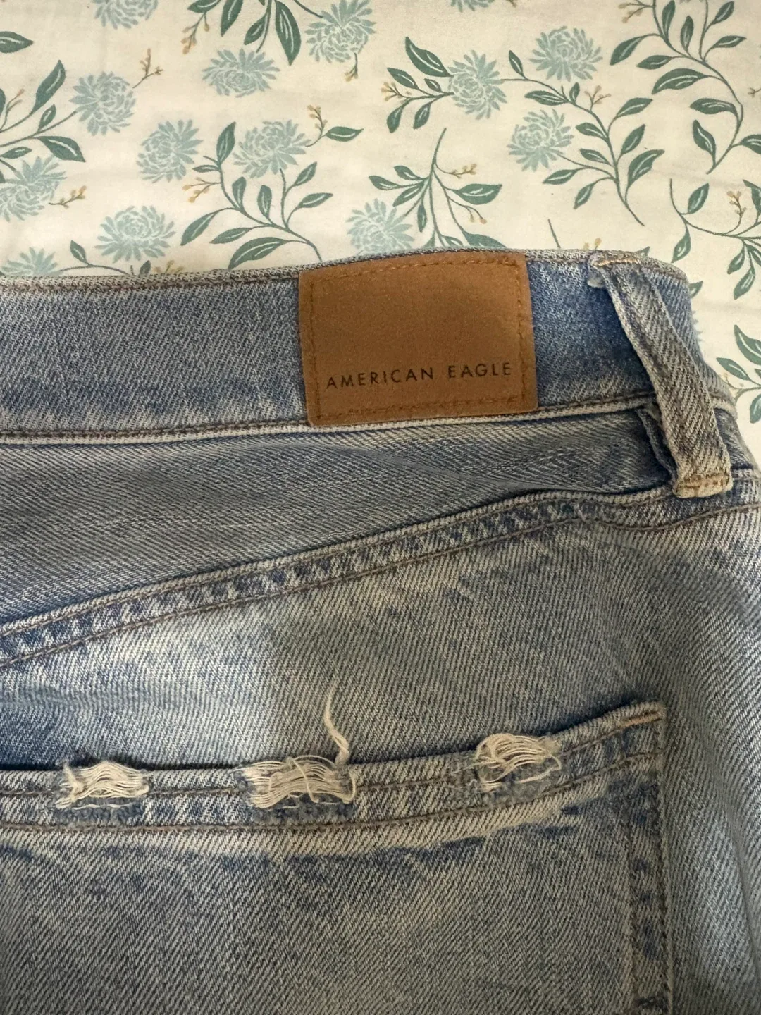 American Eagle Jeans 🥕 image indicator(4)