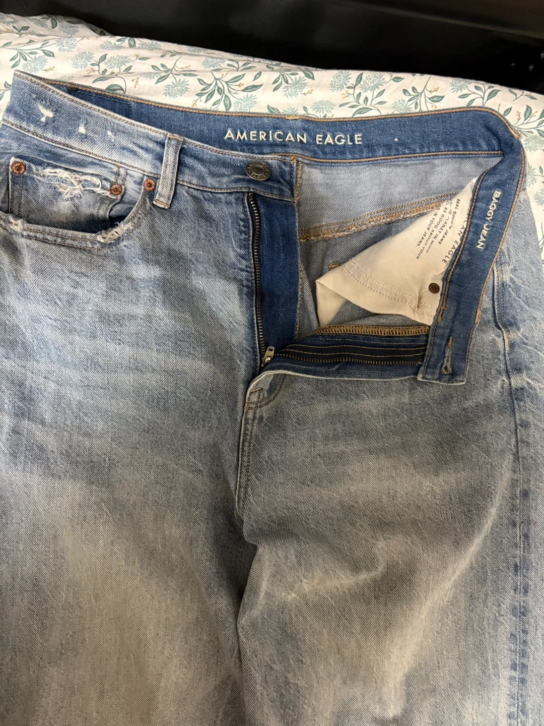American Eagle Jeans 🥕 image indicator(2)