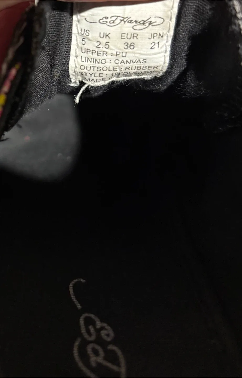 Ed Hardy Black Graphic Low Top Sneakers - Size 5 image indicator(4)