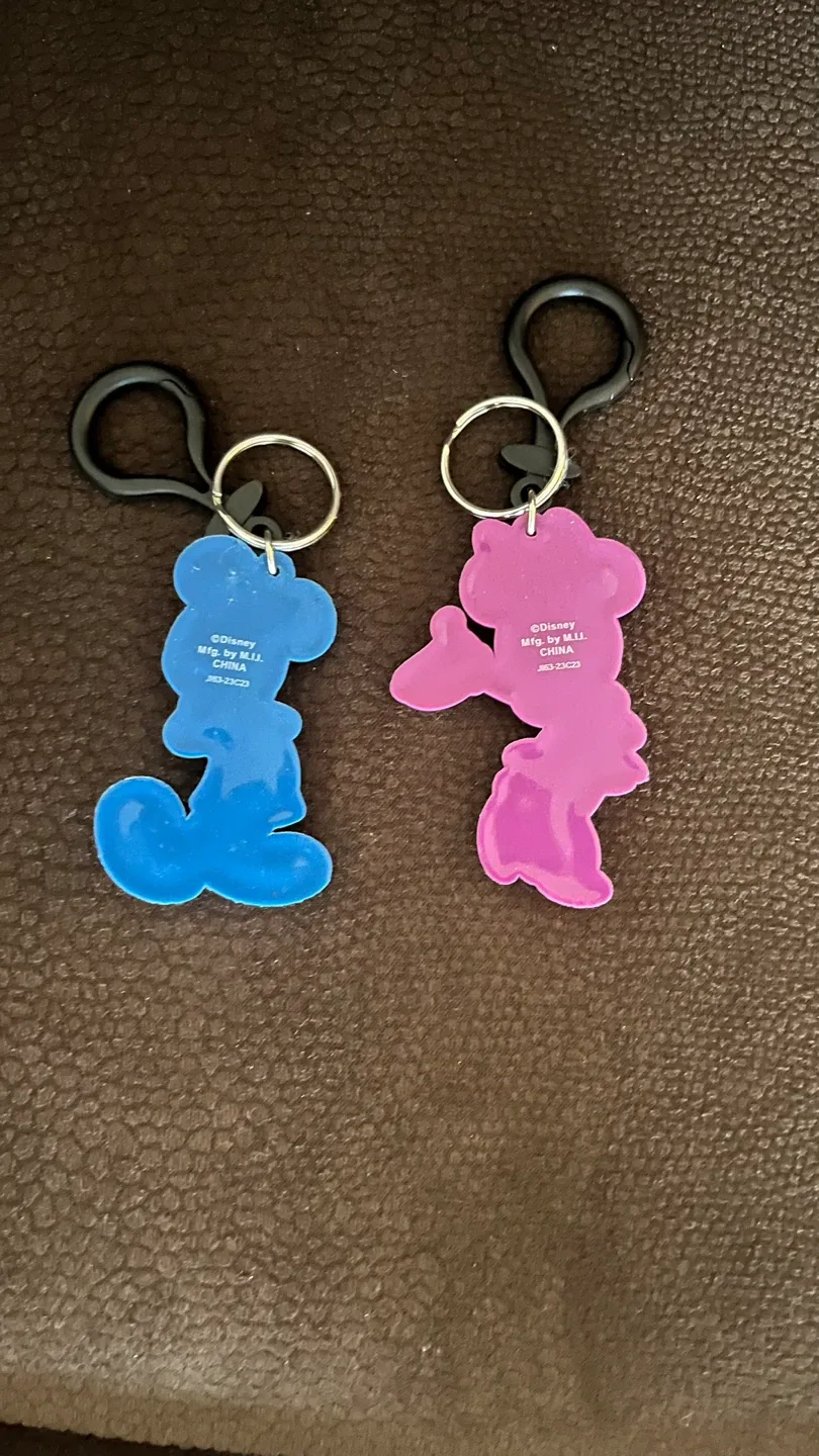 Mickey & Minnie Mouse Keychains - Disney image indicator(2)