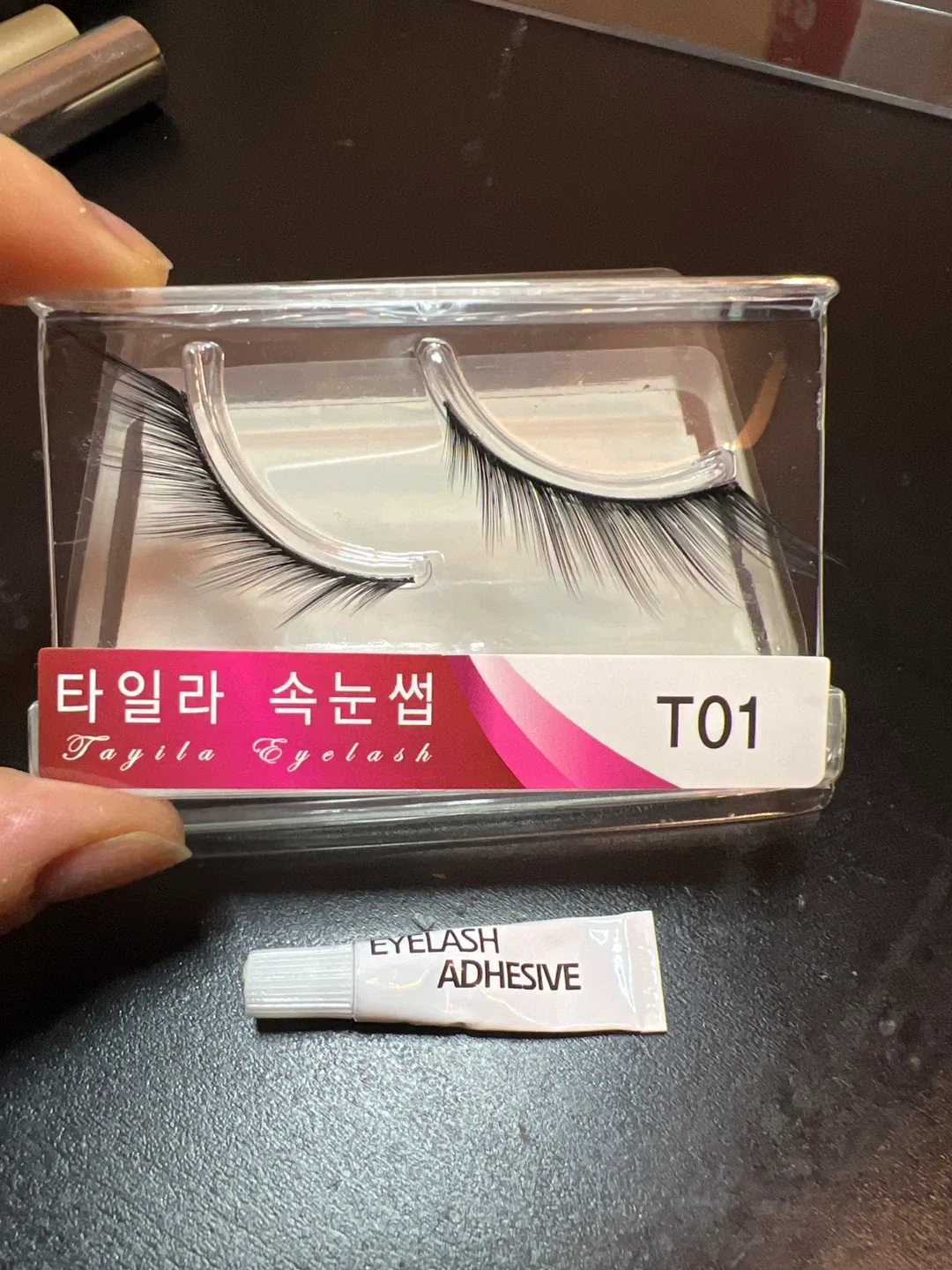 Tayila Eyelash T01 with Adhesive image indicator(2)