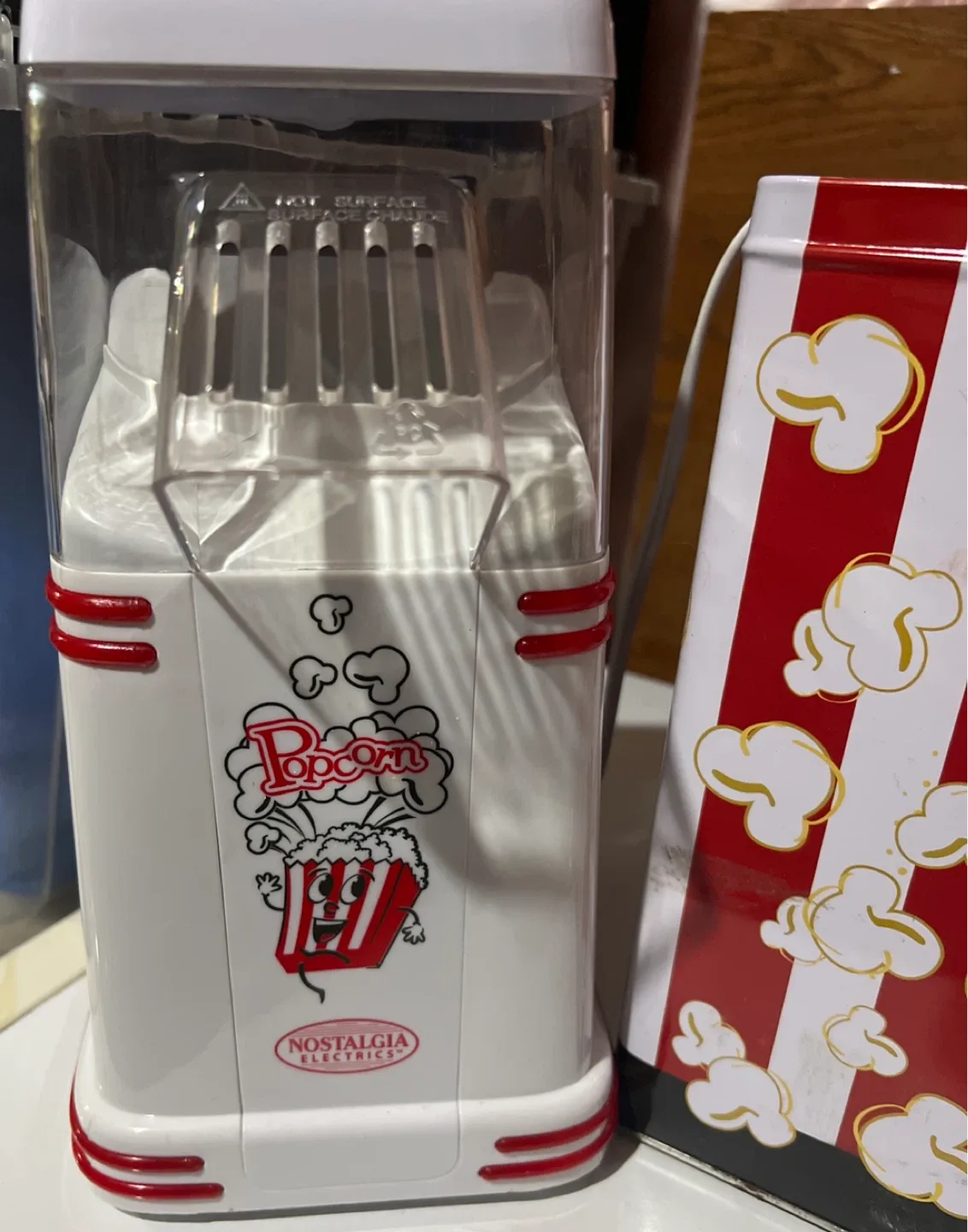 Nostalgia Electrics Popcorn Maker Set image indicator(2)