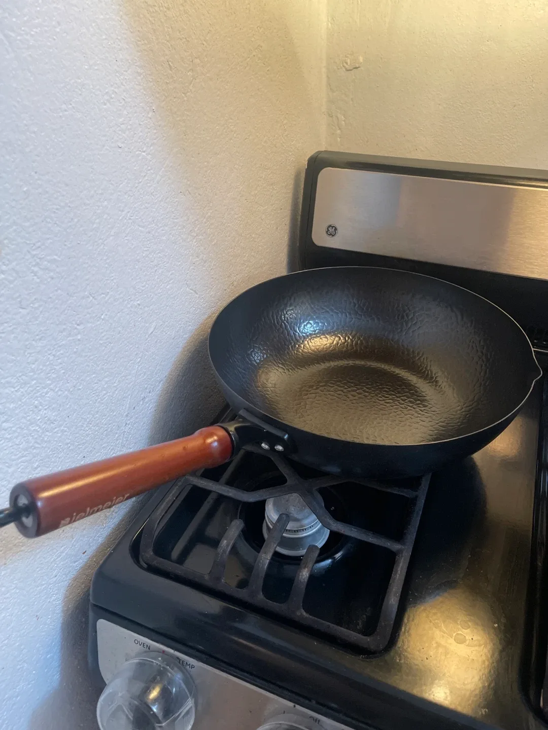 Bielmeier Wok Pan with Wooden Lid thumbnail