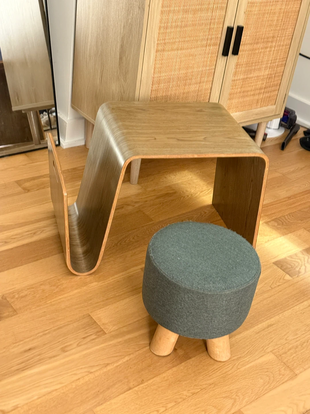 Coffee sidetable with Magazine Rack & Small stool - photo 2