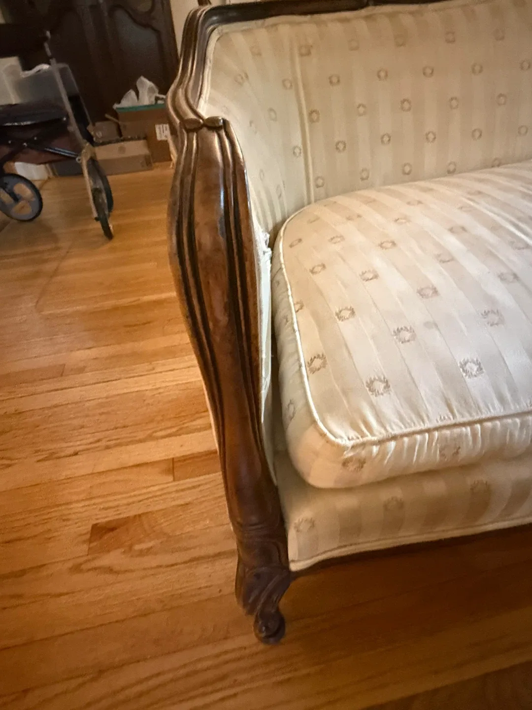 Antique Sofa (possible Ethan Allen provincial collection) image indicator(6)