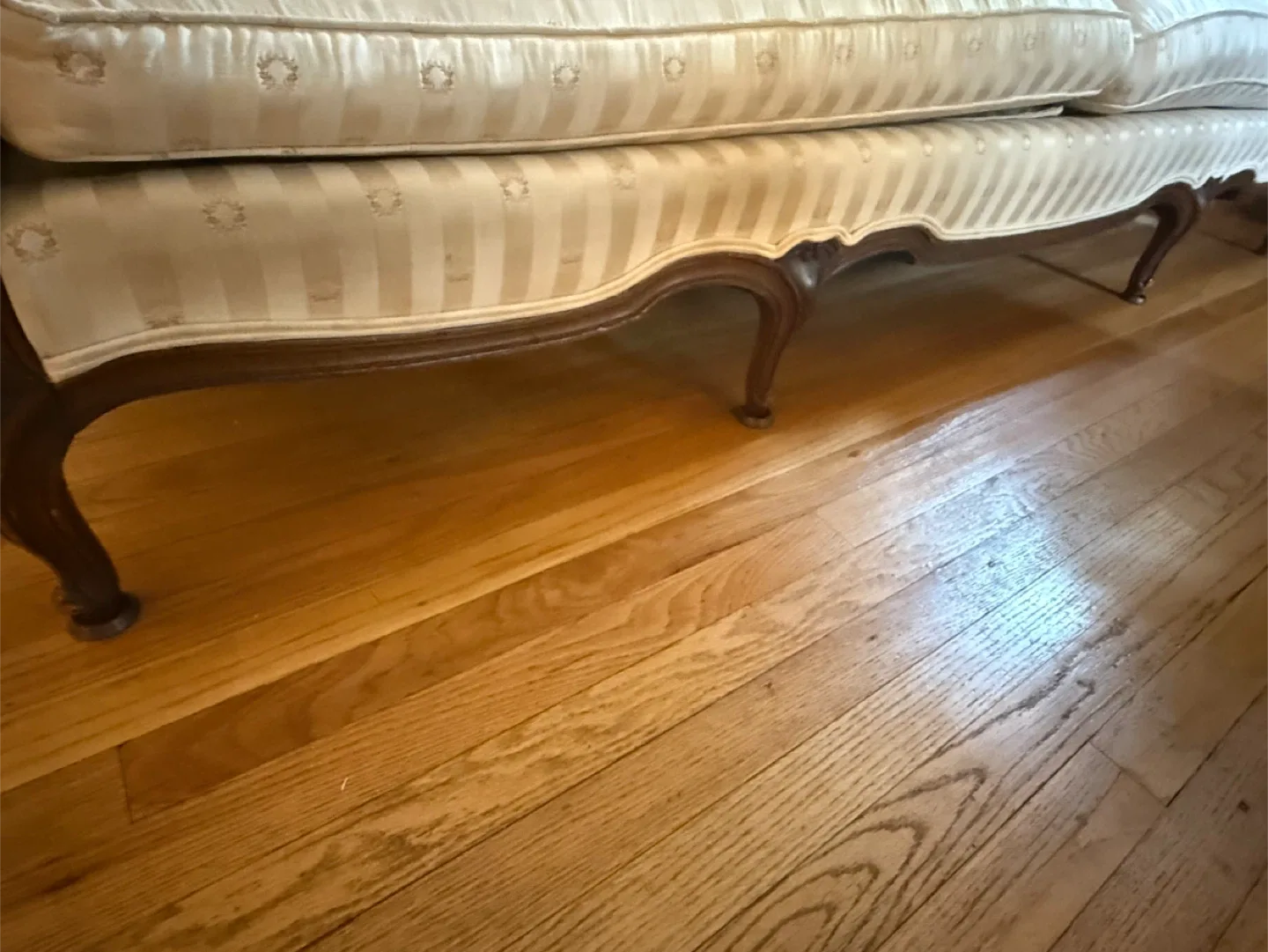 Antique Sofa (possible Ethan Allen provincial collection) image indicator(7)