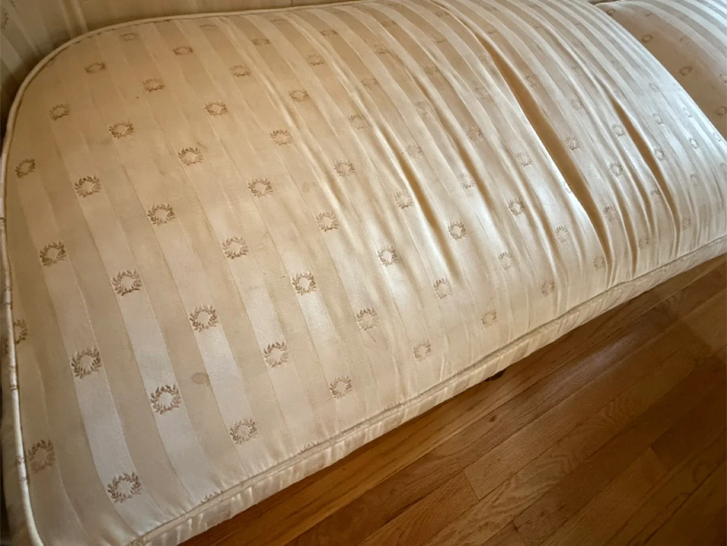 Antique Sofa (possible Ethan Allen provincial collection) image indicator(8)