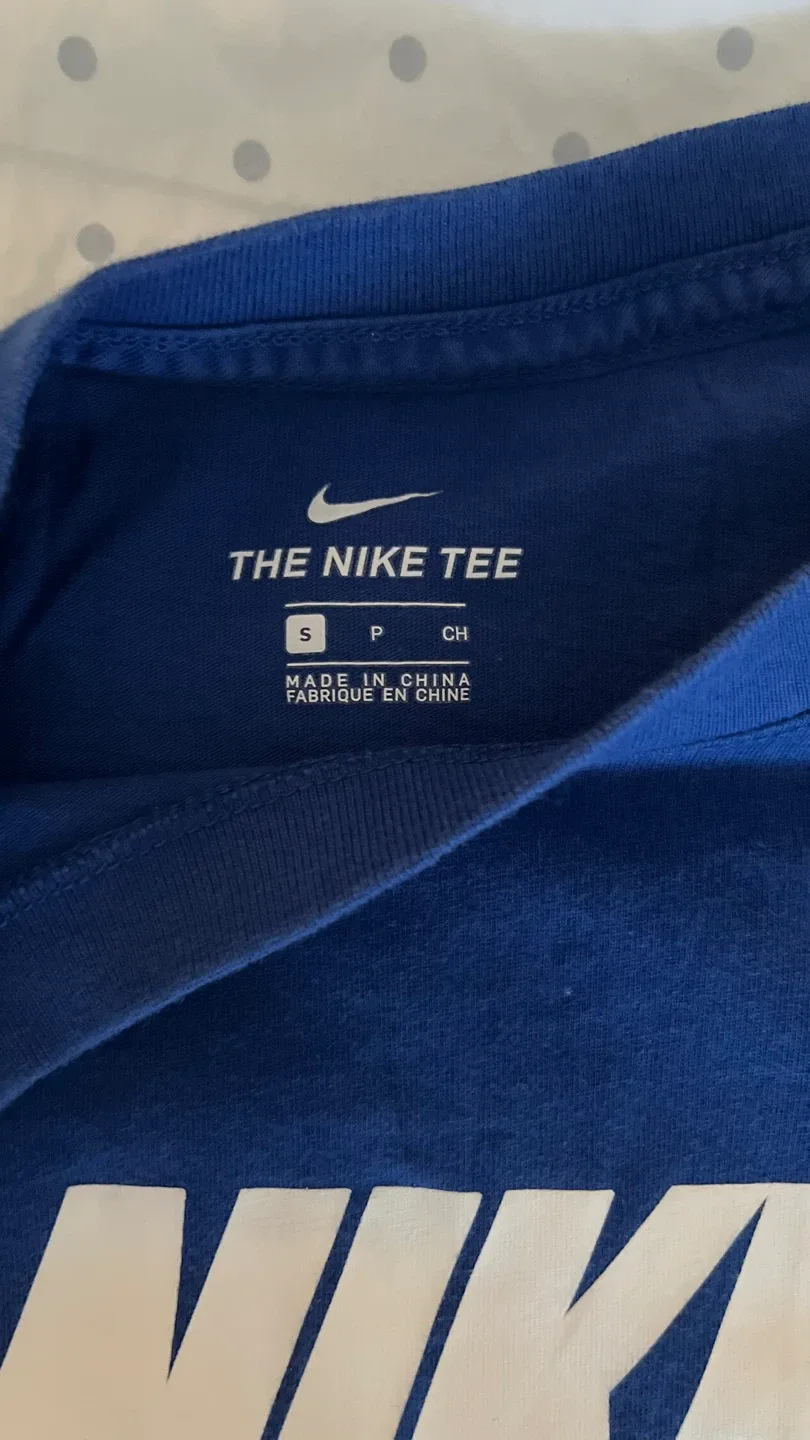 Nike The Nike Tee - Blue, Size S image indicator(2)