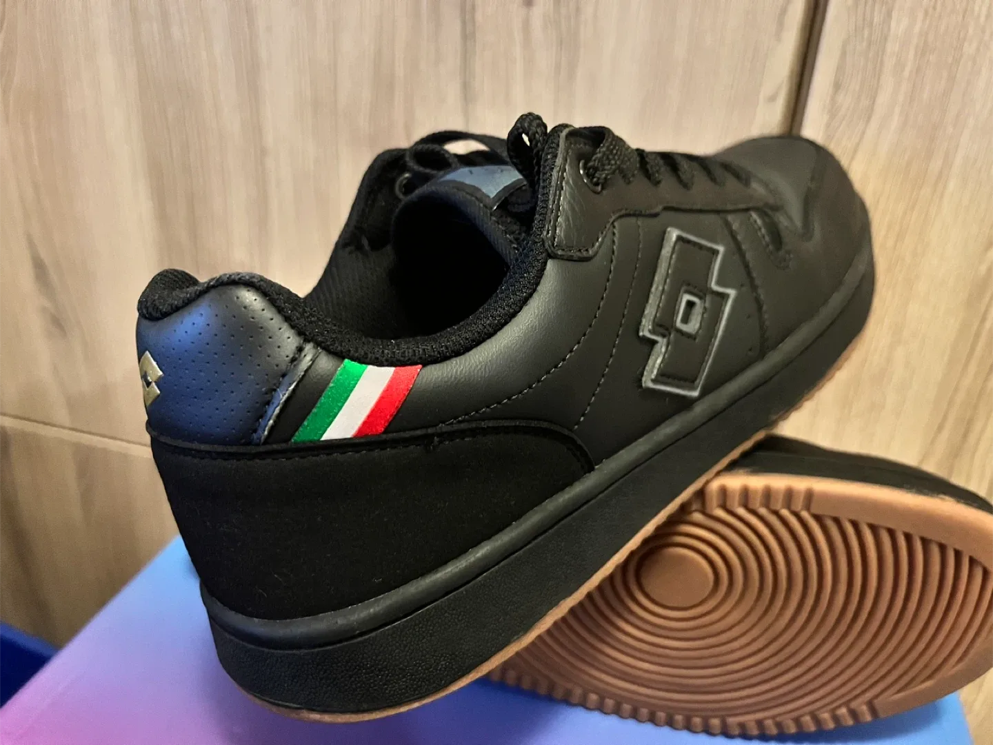 Lotto Life's Black Sneakers - Men's US 11 image indicator(4)