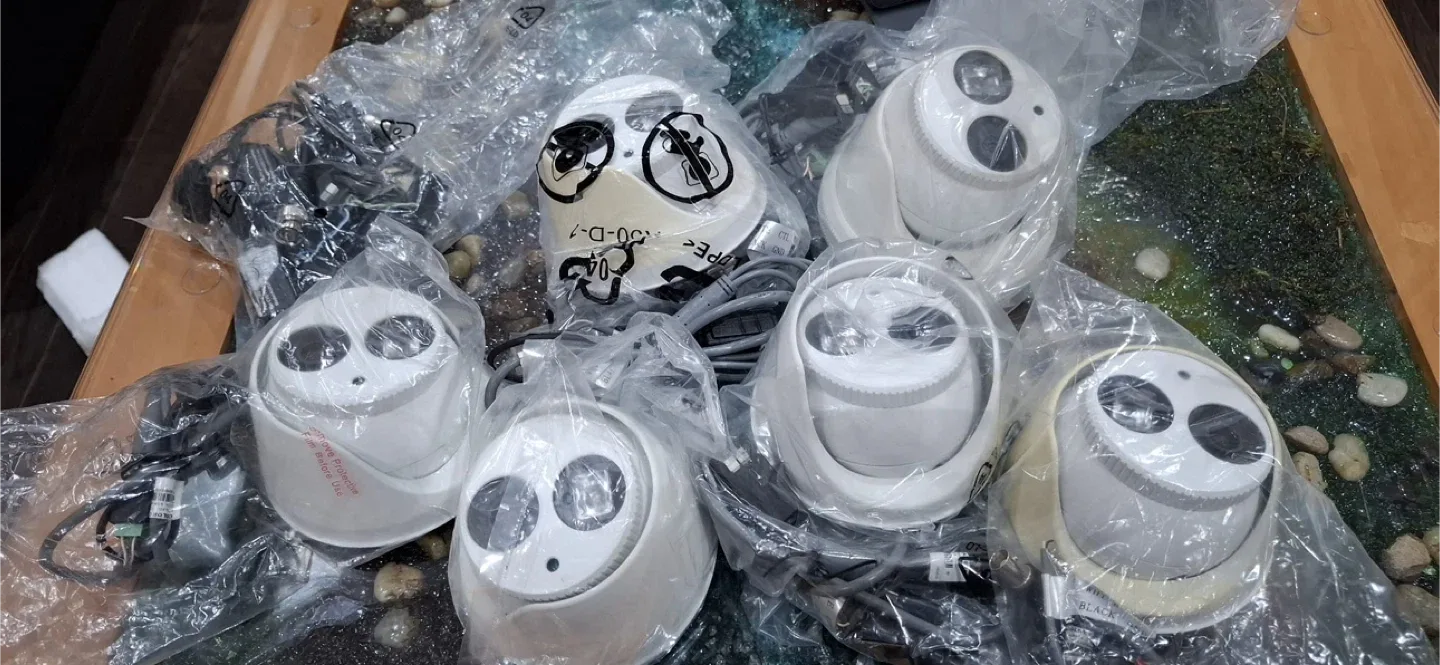 Security Camera System with DVR (6 Cameras) image indicator(3)