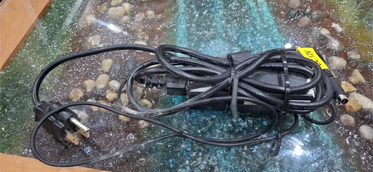 Security Camera System with DVR (6 Cameras) image indicator(5)