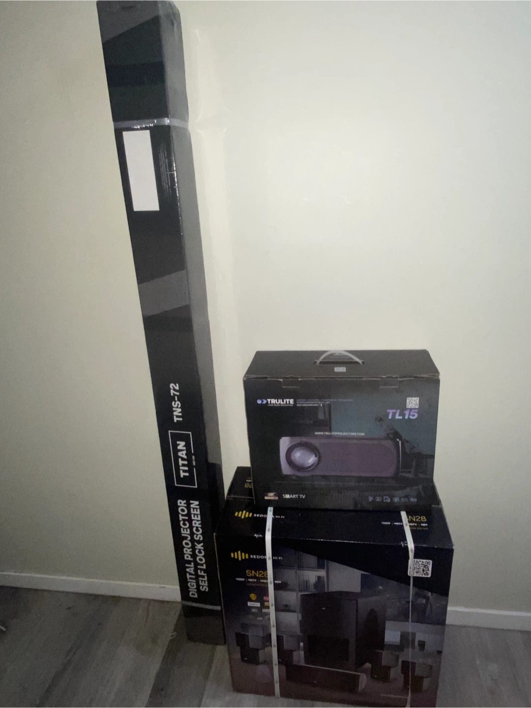 Trulite TL15 Laser Smart Projector w/ Screen & Sedon Hi-Fi