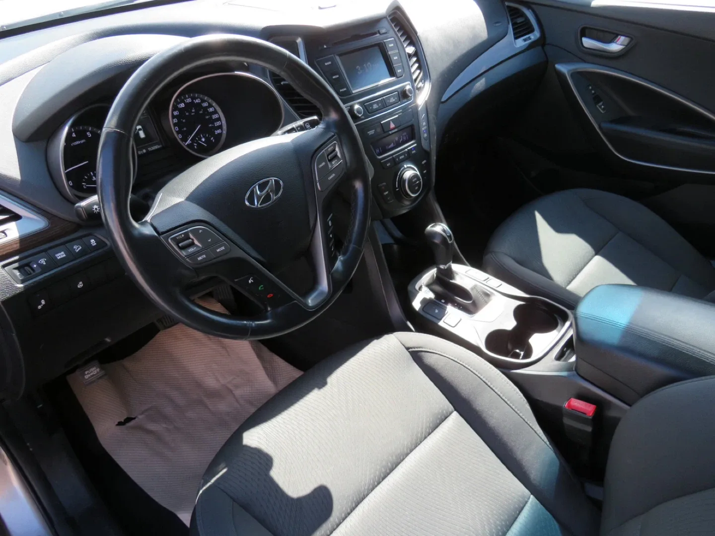 2017 Hyundai Santa Fe Sport SUV image indicator(6)