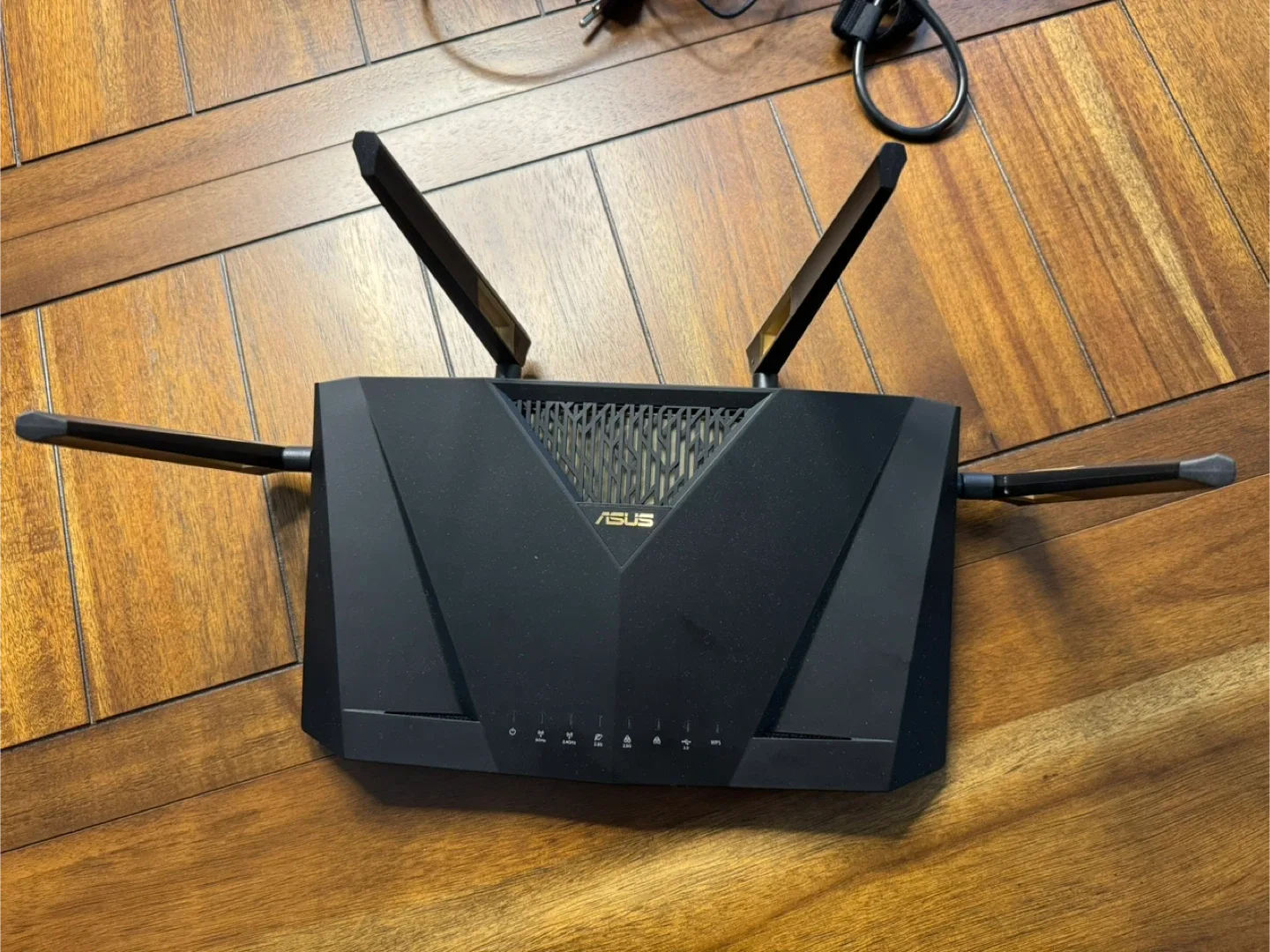 Asus RT-AX88U Pro image indicator(2)