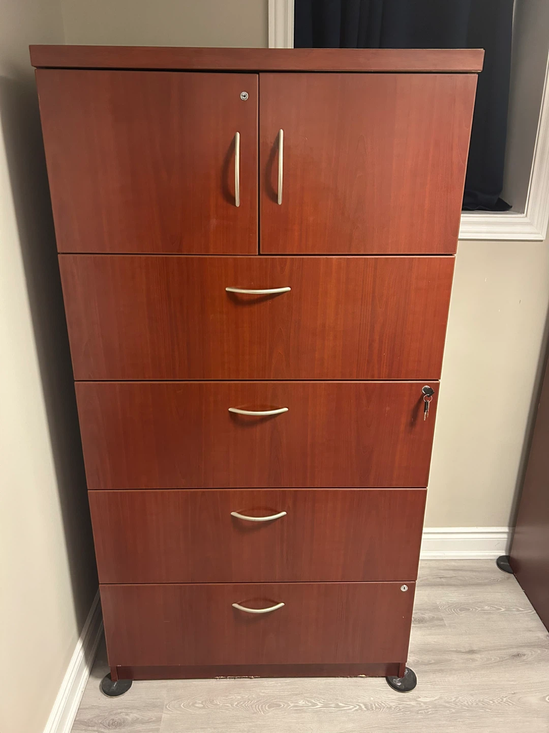 Wardrobe/Cabinet