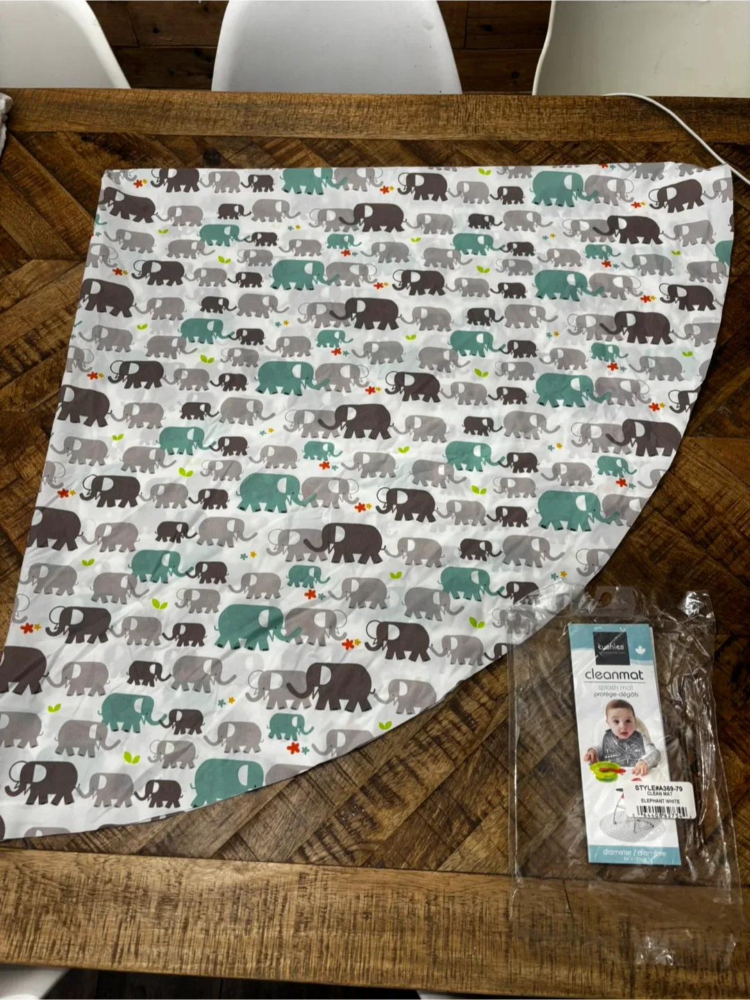 Baby Feeding Lot: Bibs, Spoons, Feeder and High Chair Mat image indicator(4)