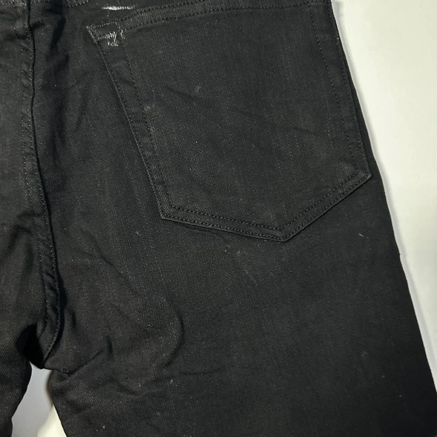 FRAME Denim Black Jagger True Skinny Jeans, Size 31 image indicator(8)