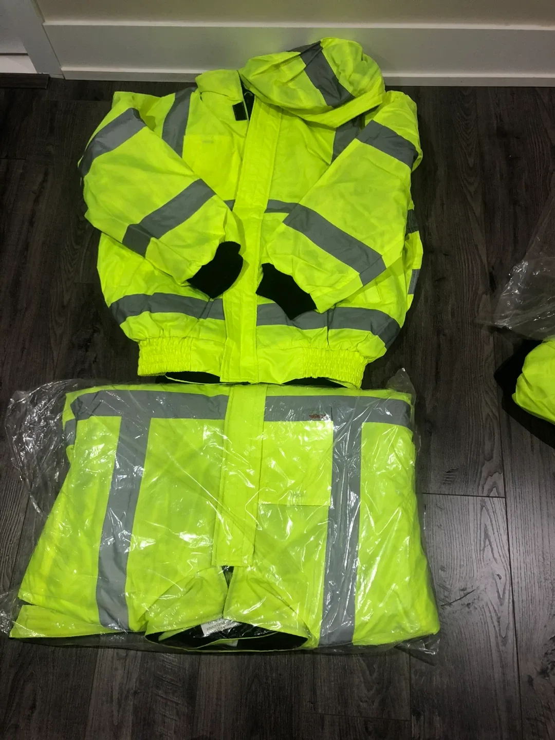 MEGA Safety Apparel - High Visibility Jacket & Pants - Size M image indicator(2)