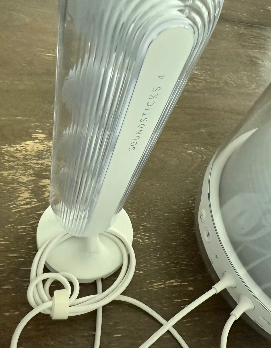 Harman Kardon SoundSticks 4 image indicator(8)