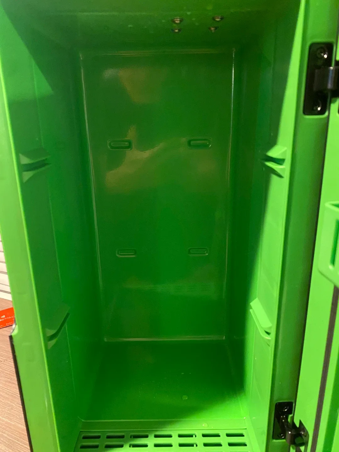 Xbox Series X Mini Fridge - Kool Konik image indicator(5)