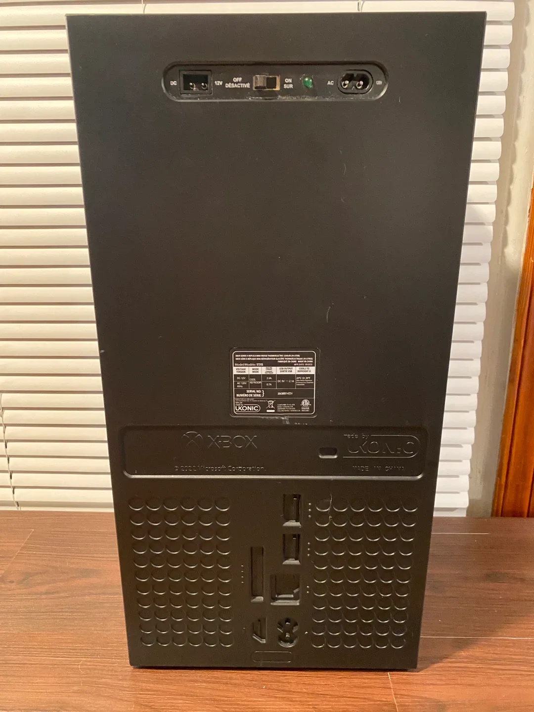 Xbox Series X Mini Fridge - Kool Konik image indicator(3)