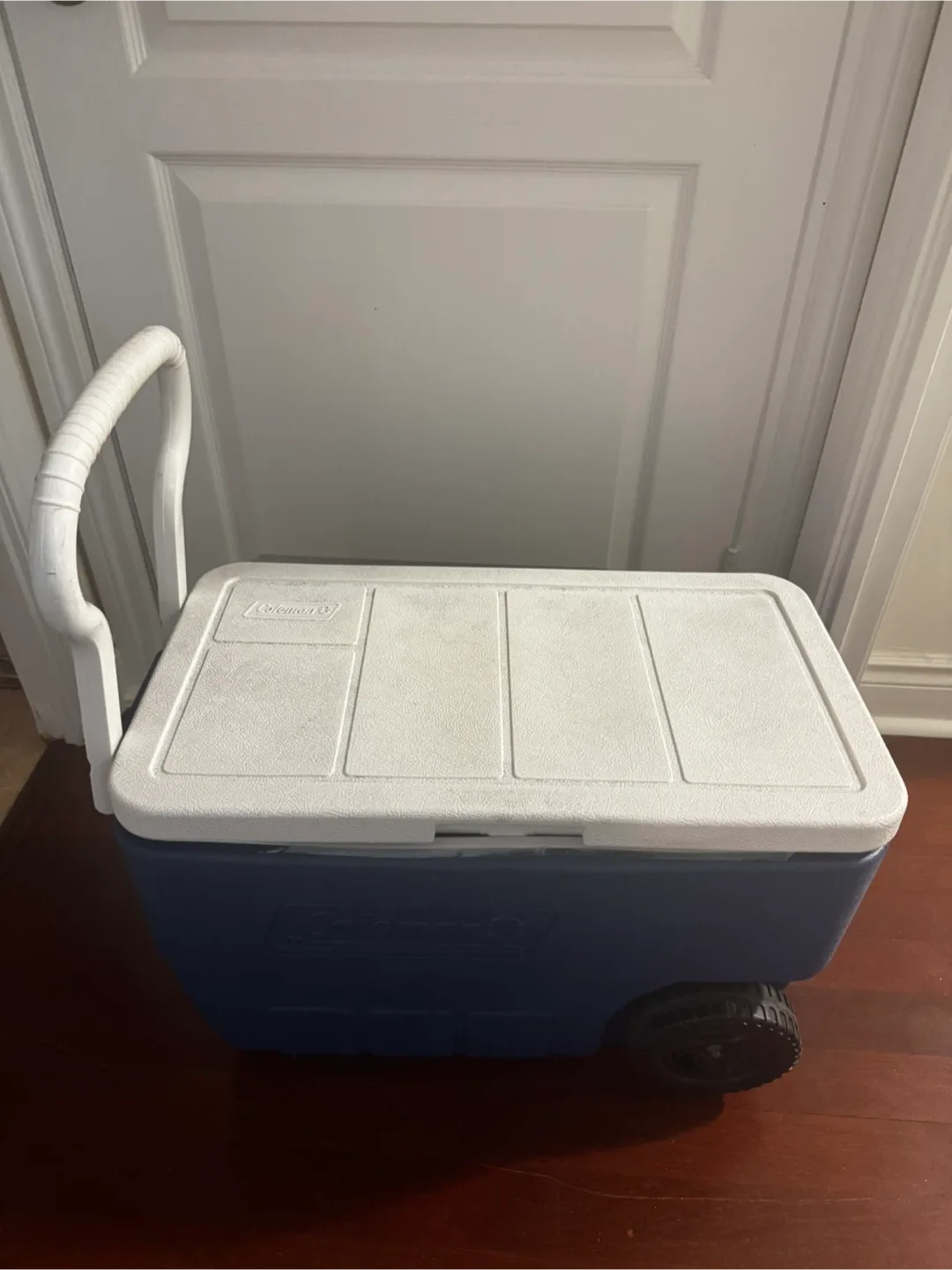 Coleman Rolling Cooler thumbnail