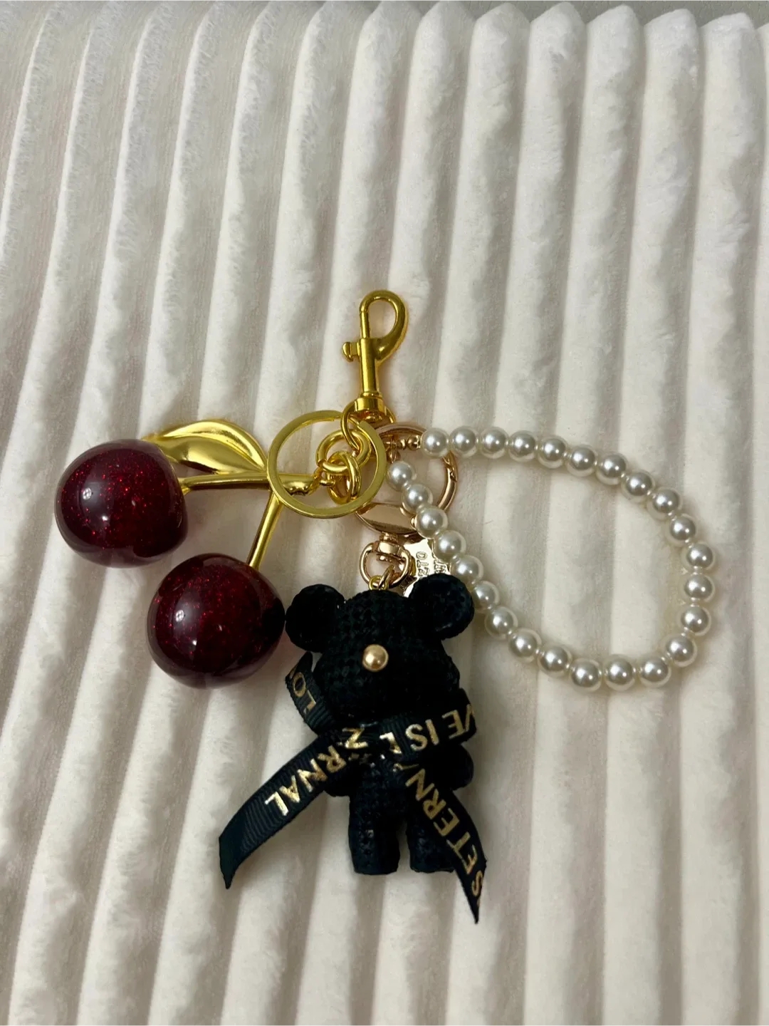 Cute Bear & Cherry Keychain image indicator(4)