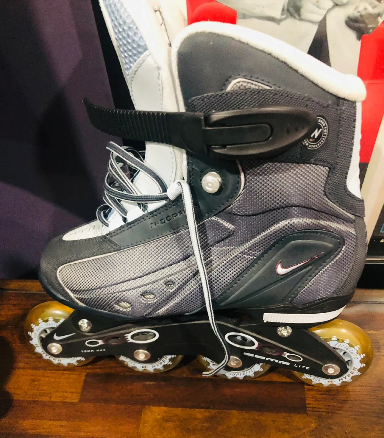 Nike Rollerblades US 7 image indicator(2)