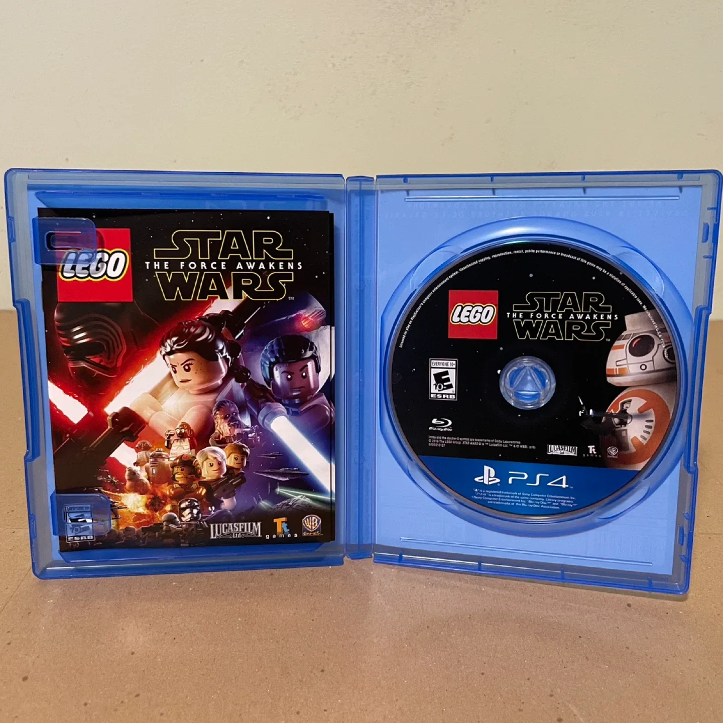LEGO Star Wars: The Force Awakens PS4 Game image indicator(2)
