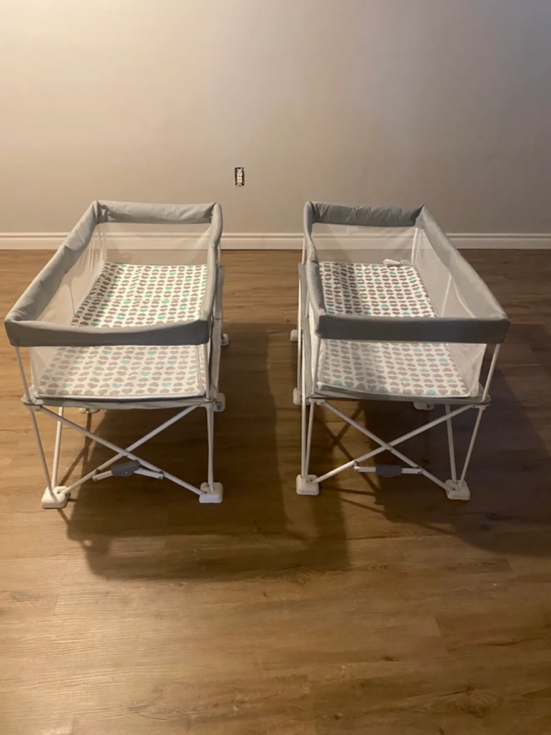 Regalo My Crib Portable Infant Bassinet image indicator(5)