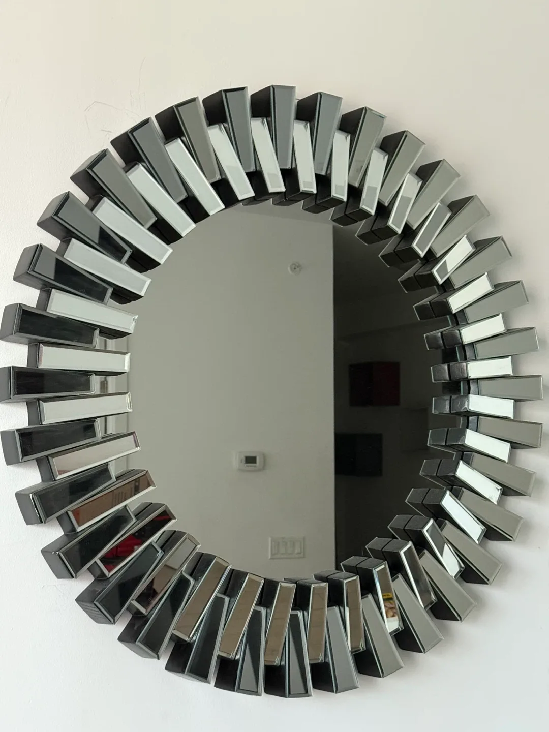 Round Decorative Wall Mirror thumbnail