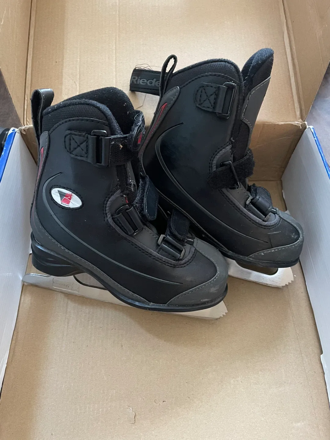 Riedell Black Figure Skates - Size 10J image indicator(2)