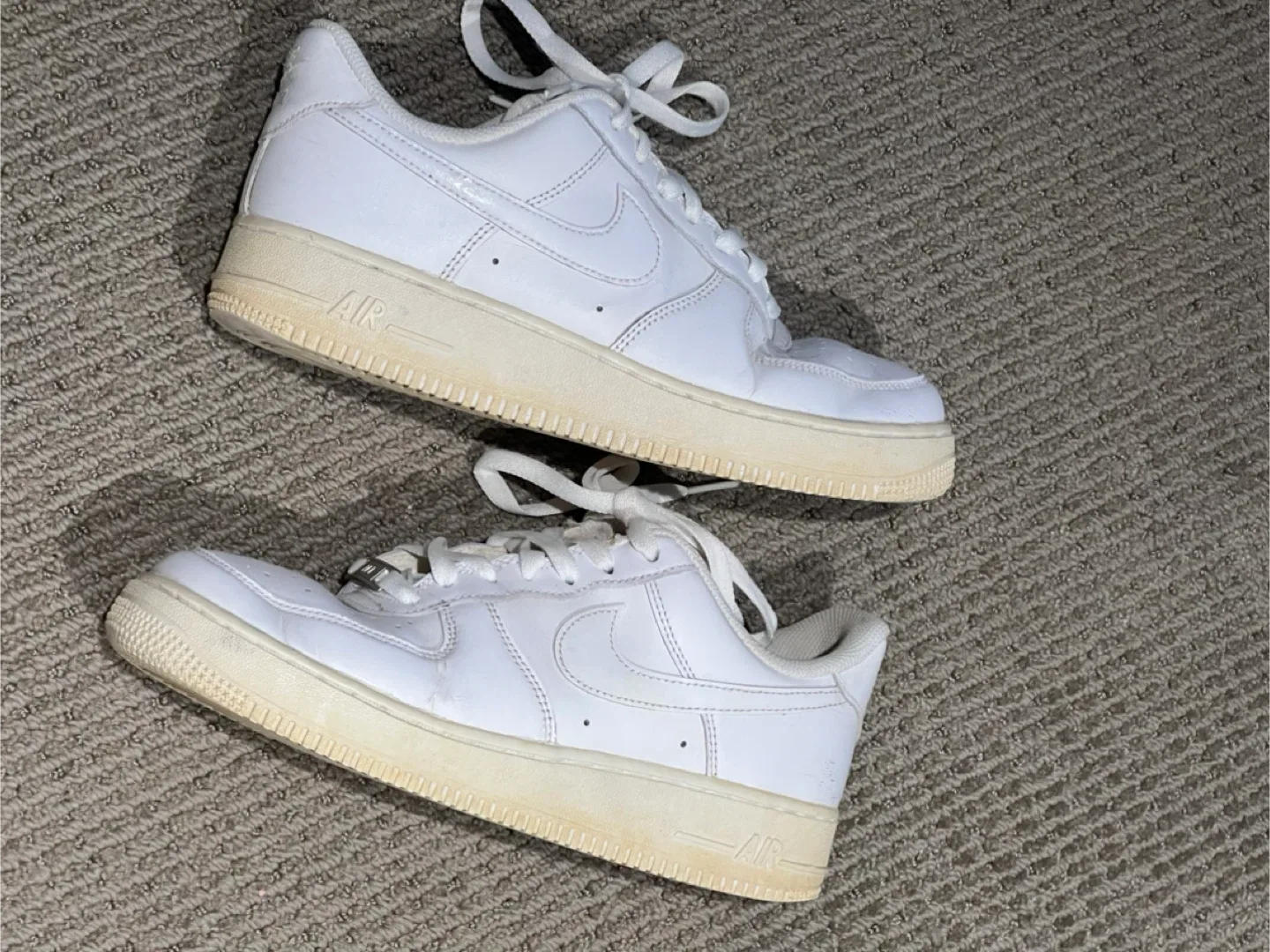 Nike Air Force 1 Low White image indicator(2)