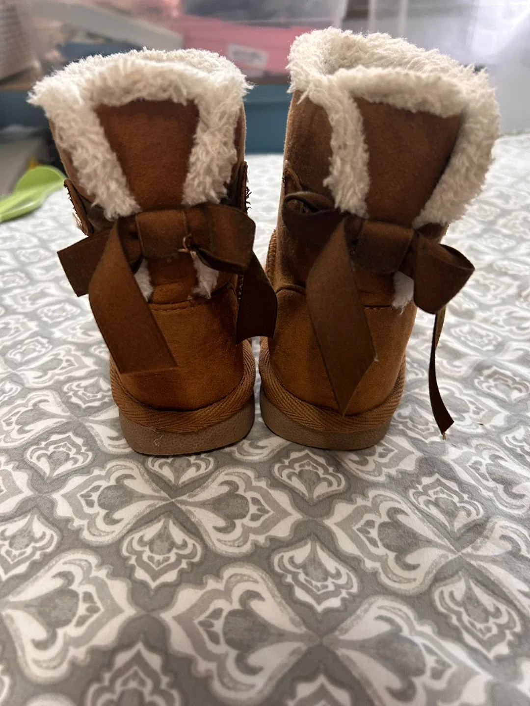 Mixed Lot of Kids Shoes - Sizes Vary image indicator(4)