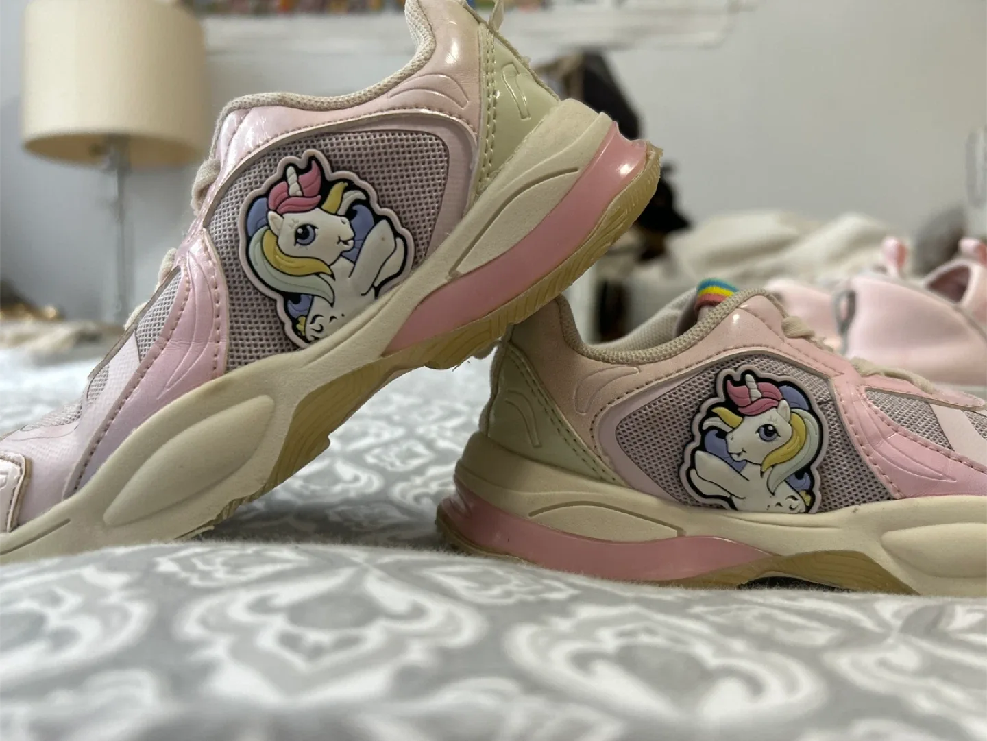 Mixed Lot of Kids Shoes - Sizes Vary image indicator(2)