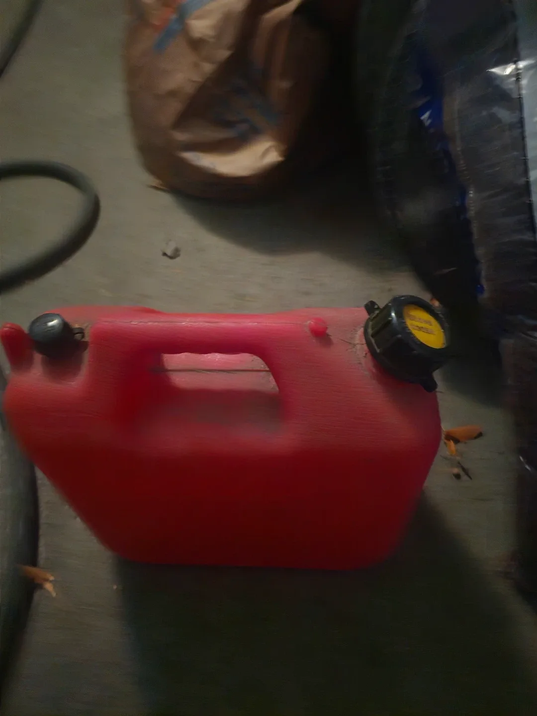 Gas can 9.4 L thumbnail