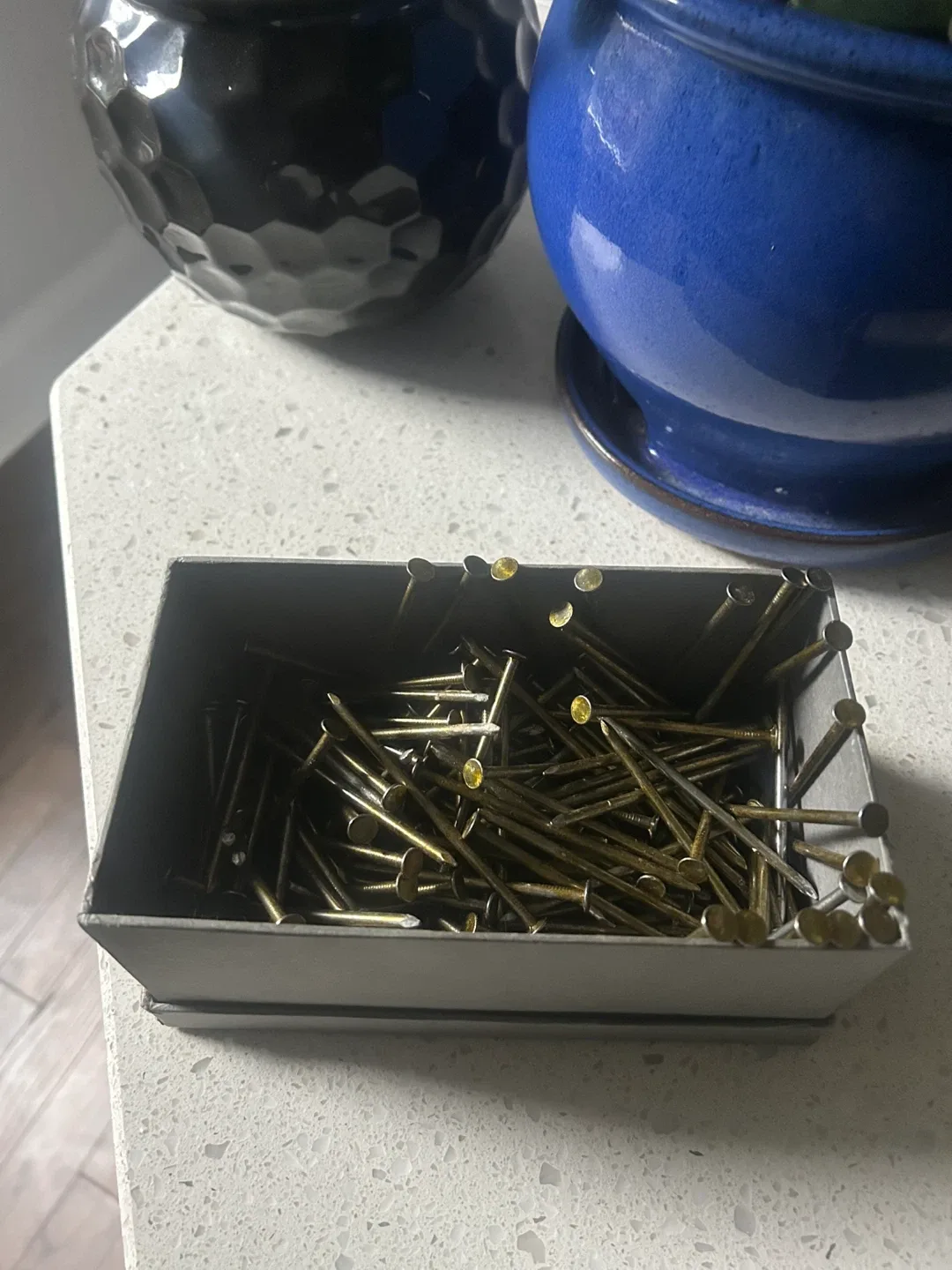 Box of Large Nails image indicator(4)