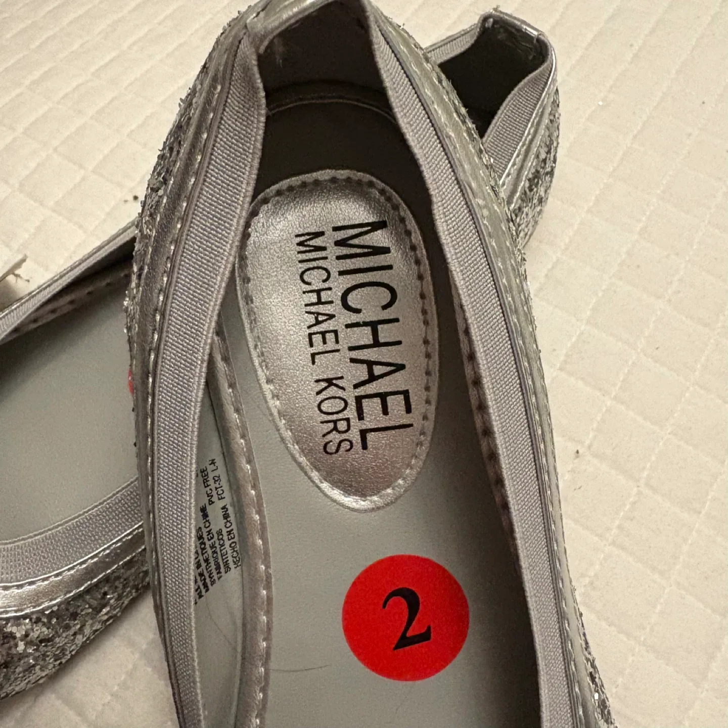 NWT Girls Michael Kors Silver Glitter Ballet Flats - Size 2 image indicator(3)