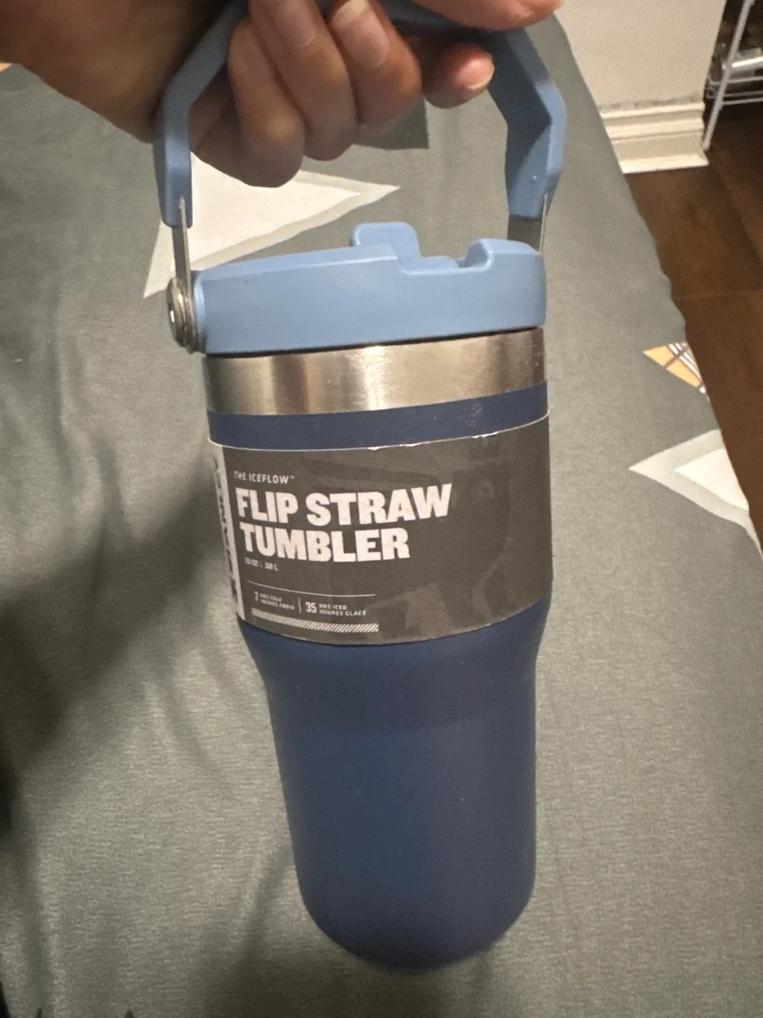 Stanley 20oz Classic Flip Straw Tumbler - Navy thumbnail