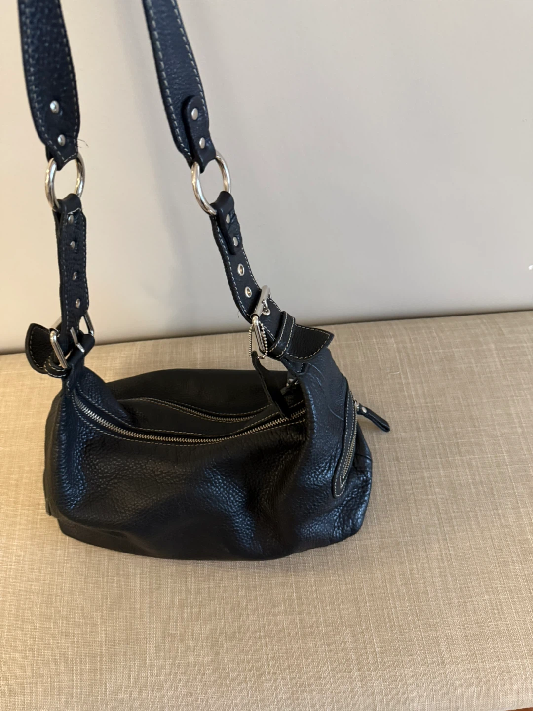 Roots Black Leather Handbag - photo 2